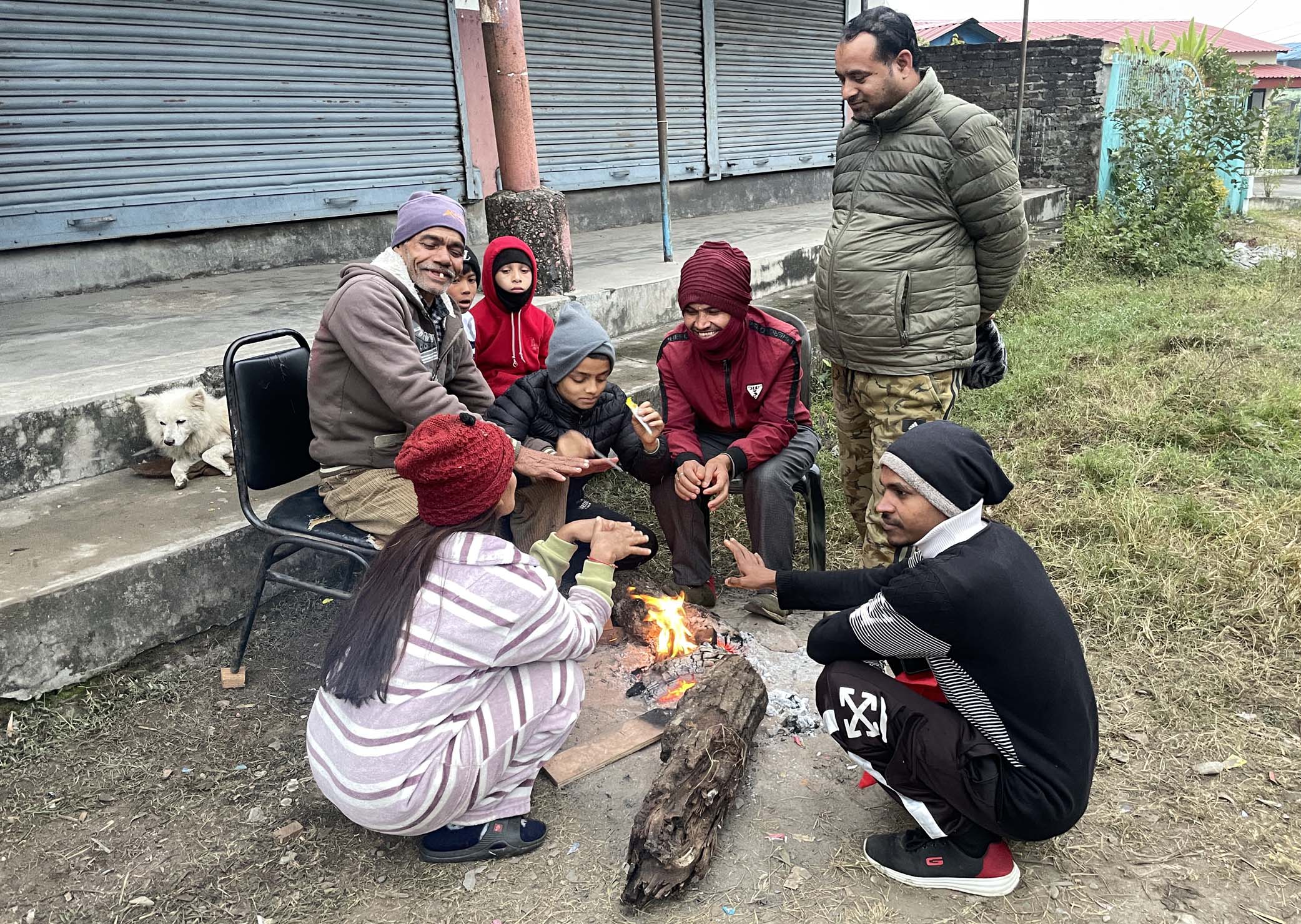 तीन दिनदेखि परेको शीतलहरबाट जनजीवन प्रभावित