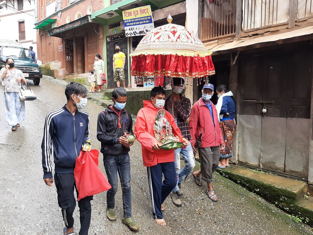 तानसेनमा गणेशको वार्षिकी रथयात्रा निकालियो