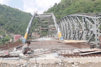 कालीगण्डकी नदीमा निर्माणाधीन ‘सिग्नेचर ब्रिज’को निर्माणकार्य ९५ प्रतिशत सकियो