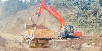 रुद्रवेणी–वामीटक्सार सडक अवरुद्ध हुने