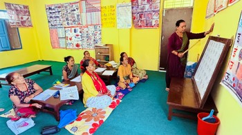 बागलुङमा ‘आमा शिक्षा’ कार्यक्रम