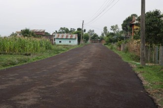 गाउँगाउँमा सडक कालोपत्र भएपछि स्थानीय खुसी
