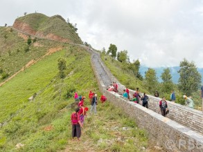 गुल्मीमा पर्यटकीय गन्तव्यको नयाँ आकर्षण धुर्कोटको ‘ग्रेटवाल’