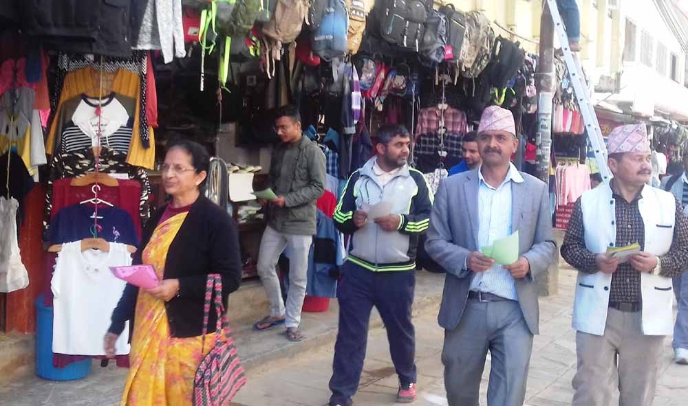 स्थानीय तहमा कोरोना भाइरसको बारेमा जनचेतना अभियान
