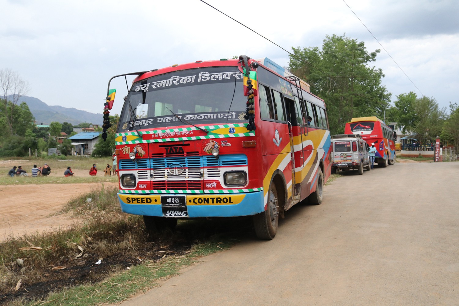 १ सय ५१ मजदुरहरुलाई रामपुर नगरपालिकाले गन्तव्यसम्म पठायो