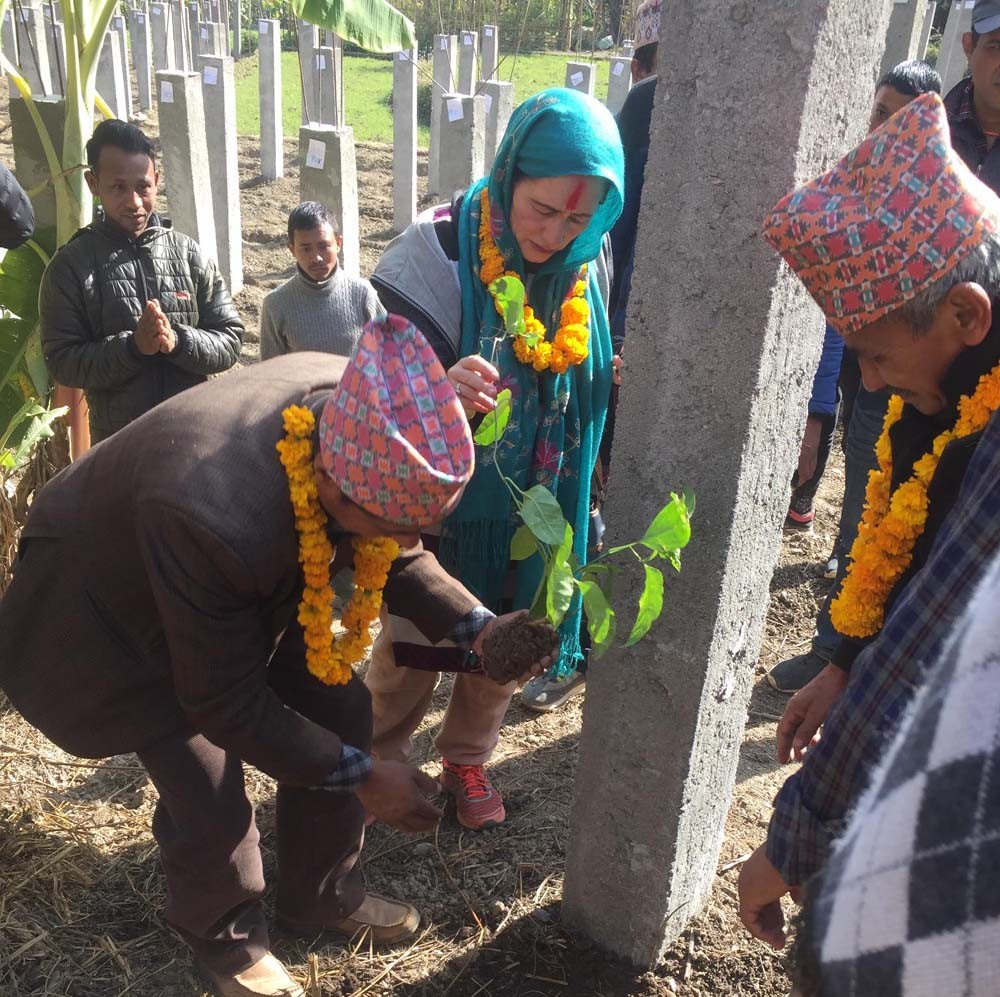 गुल्मीमा ड्रयागन र प्यासन फलको व्यवसायिक खेतीको शुरुवात