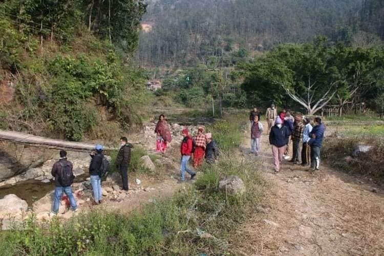 अगाहखोलाको गोतामेमा पुलको सर्वे