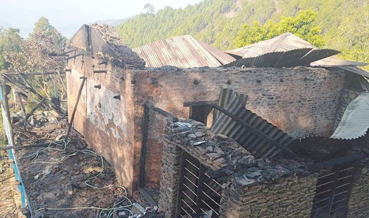 गुल्मीको मुसिकोटमा आगलागी हुँदा एक घर जलेर नष्ट