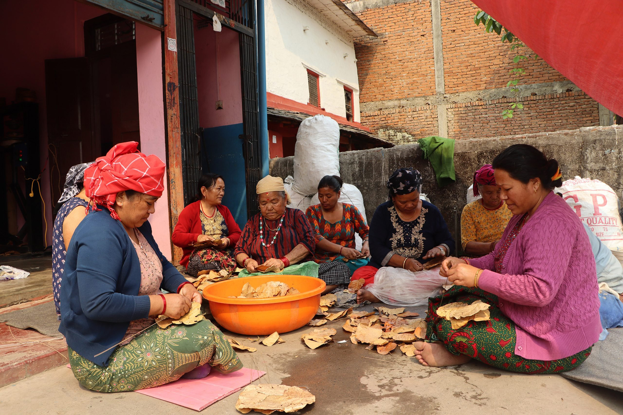 दुनाटपरी उद्योगबाट आत्मनिर्भर हुने प्रयास