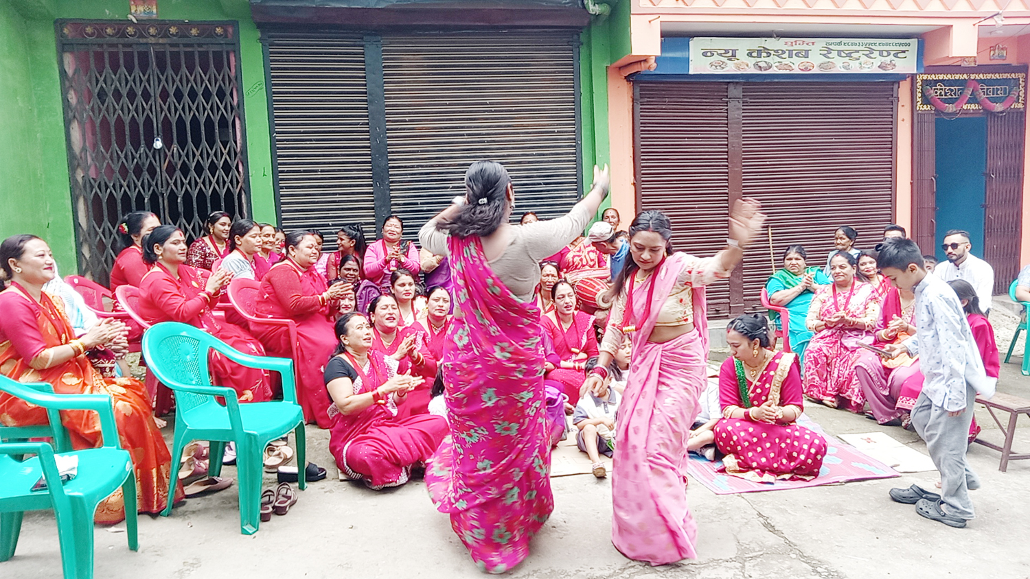 हरितालिका तिज : कैलाशनगरमा व्रतालुहरूको नाचगान (तस्बिरहरू)