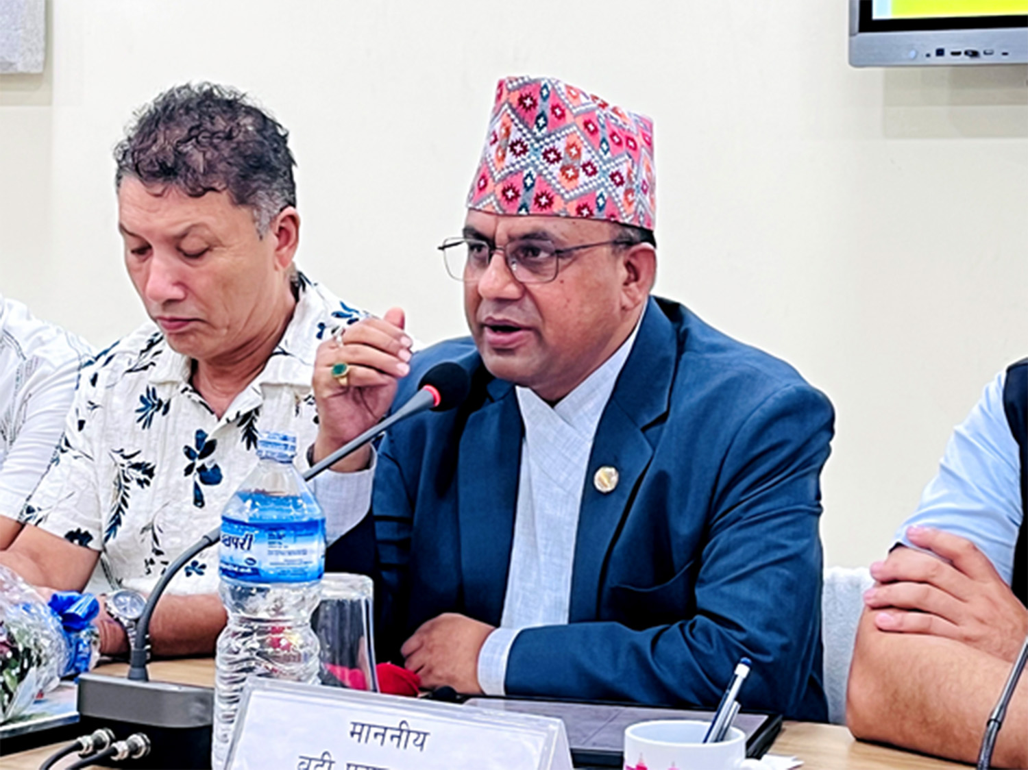 निजी क्षेत्रलाई रातो कार्पेट बिछ्याएर लगानी गर्ने वातावरण बनाउनुपर्छः मन्त्री पाण्डे