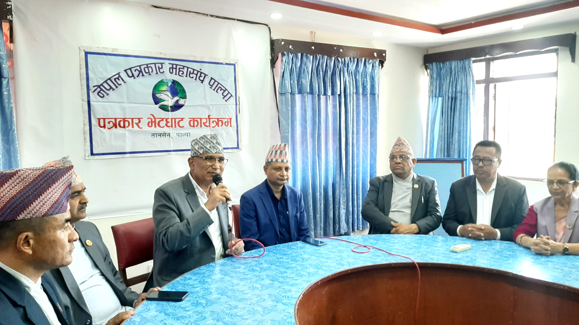 गठबन्धन सरकार कुनै पनि हालतमा ढल्दैन : उपप्रधानमन्त्री पौडेल