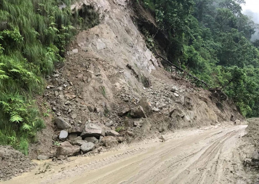 सडक कालोपत्रे गर्न सिद्धार्थ राजर्माग दैनिक ४ घण्टा बन्द गरिने