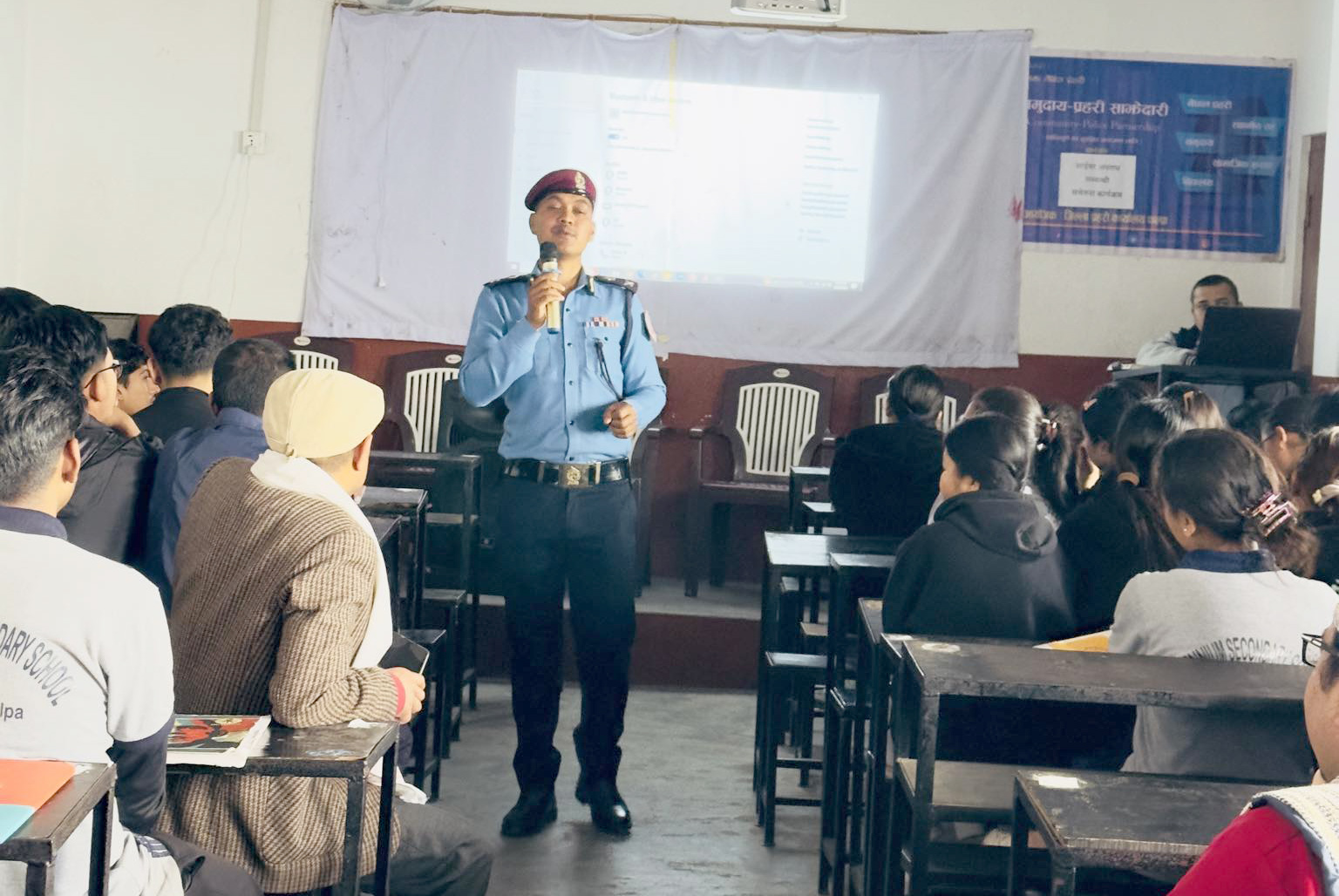 पाल्पा जेसिजद्वारा विद्यार्थीलाई साइबर सुरक्षा सम्बन्धी सचेतना