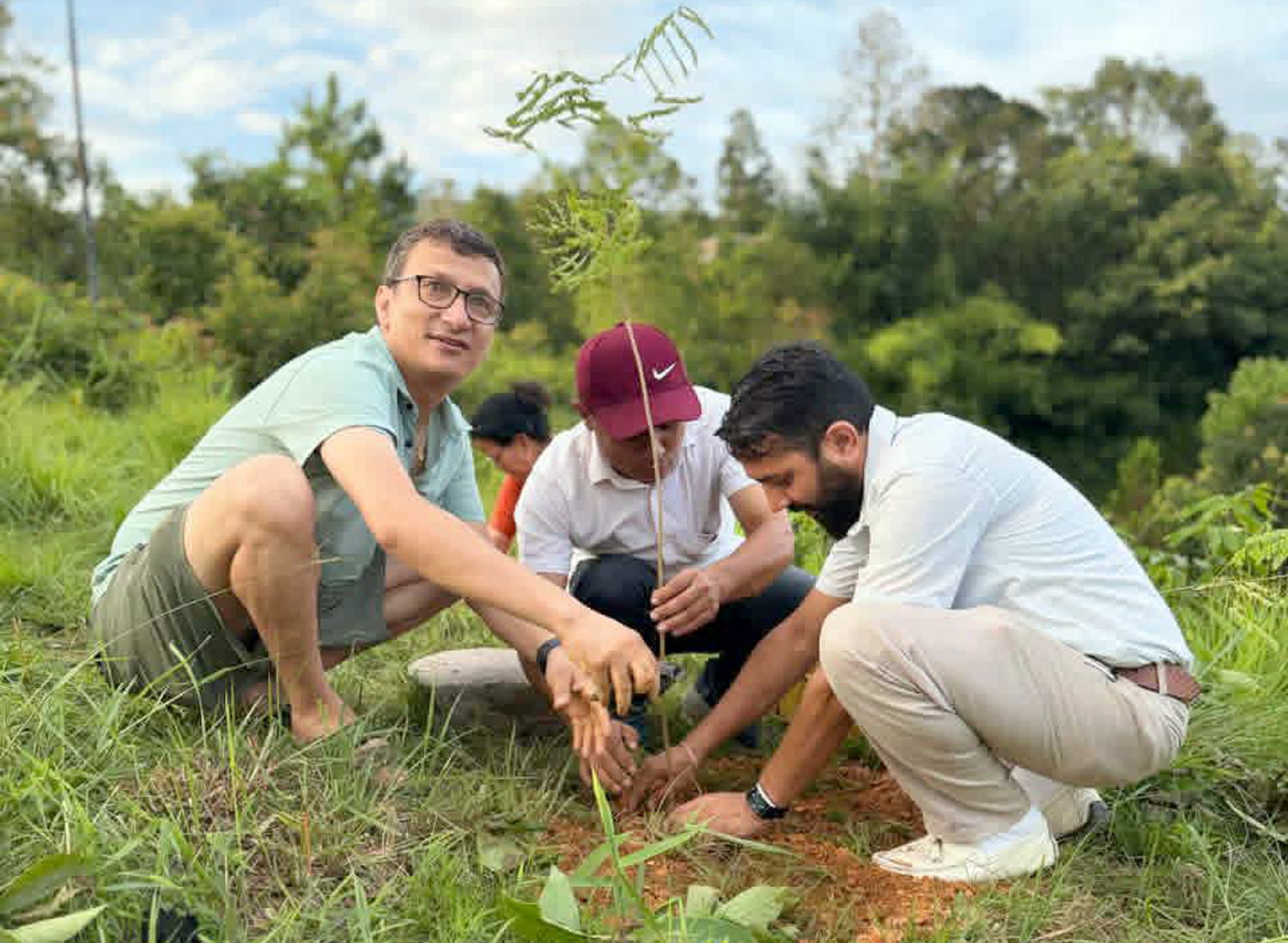 तानसेनको बुद्ध पार्कमा ३०० बिरुवा रोपियो  