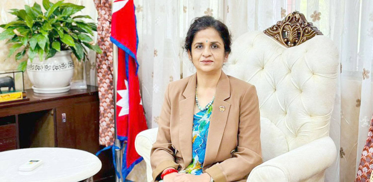उद्योग मन्त्री यादवले दिइन् राजीनामा
