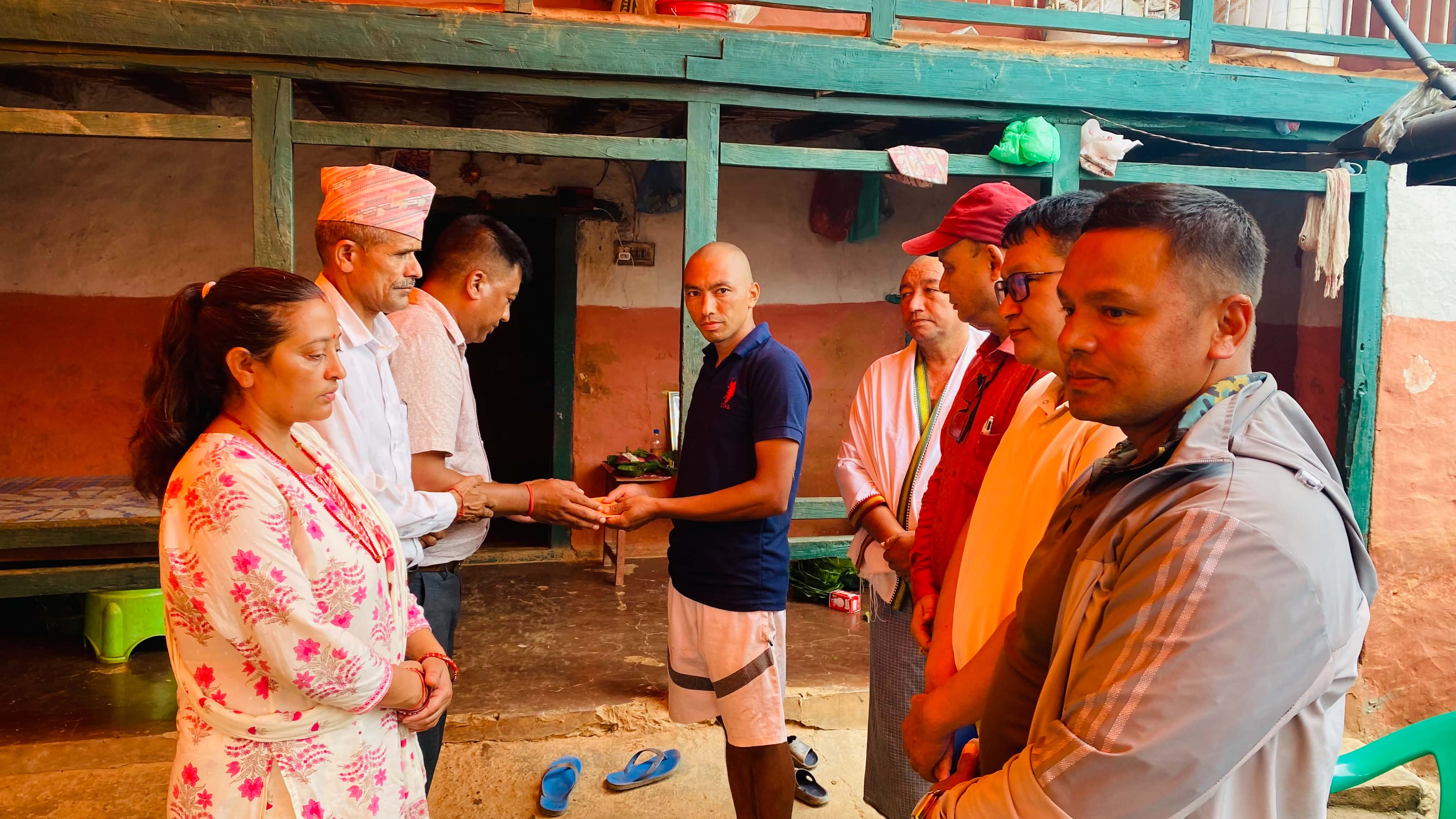 बाढीपीडित विष्ट परिवारको दुःखमा काँग्रेस पाल्पाको साथ