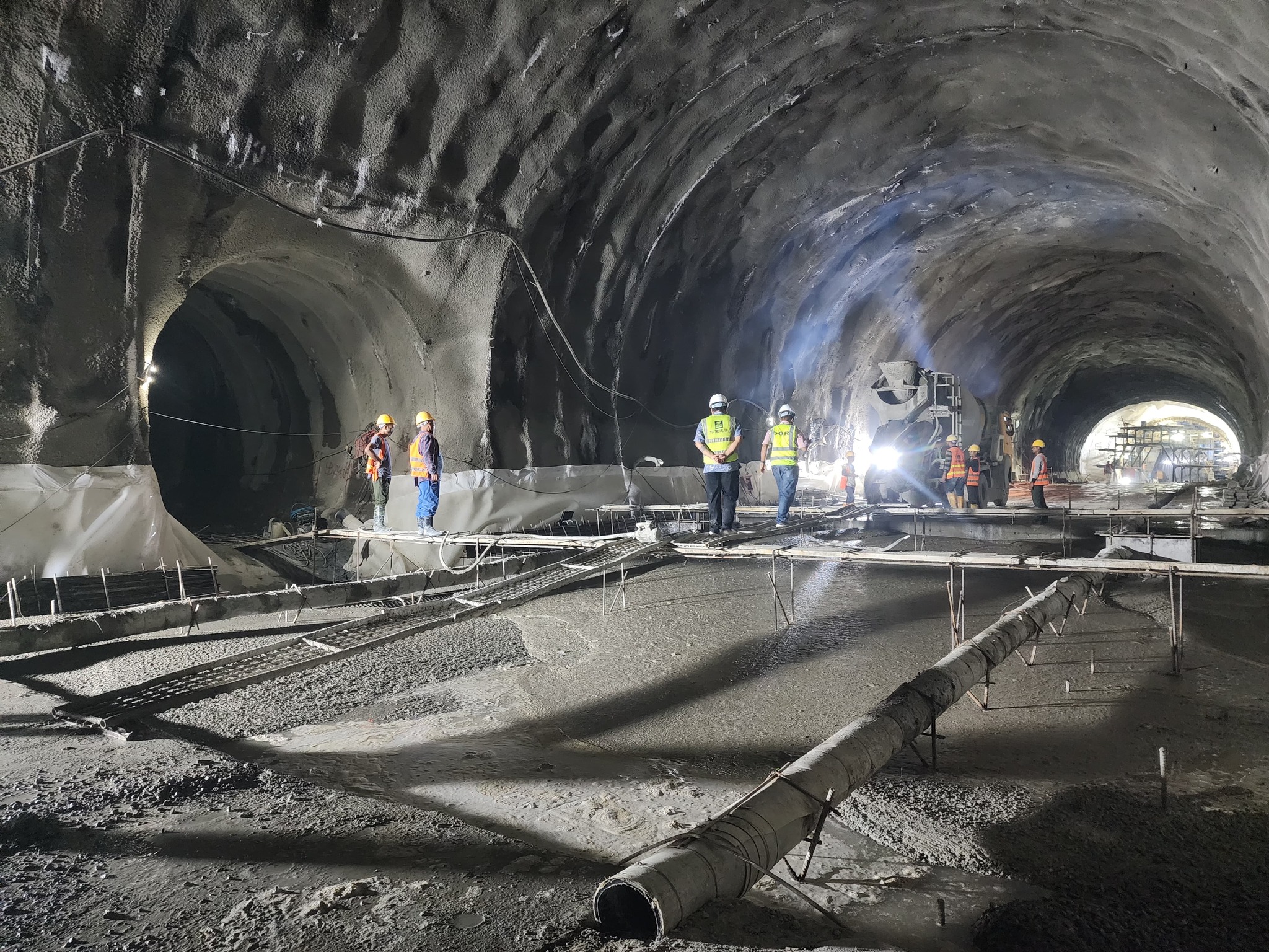 सिद्धबाबा सुरुङमार्गमा ‘इन्भर्ट’ निर्माणको काम सकियो