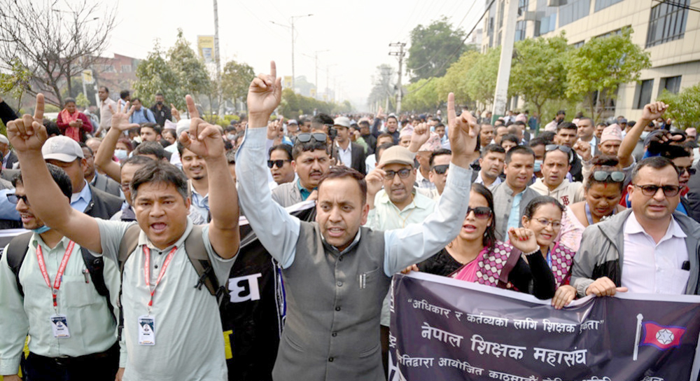 शिक्षक आन्दोलन : सामुदायिक विद्यालयको भर्ना प्रभावित, निजीमा धमाधम भर्ना