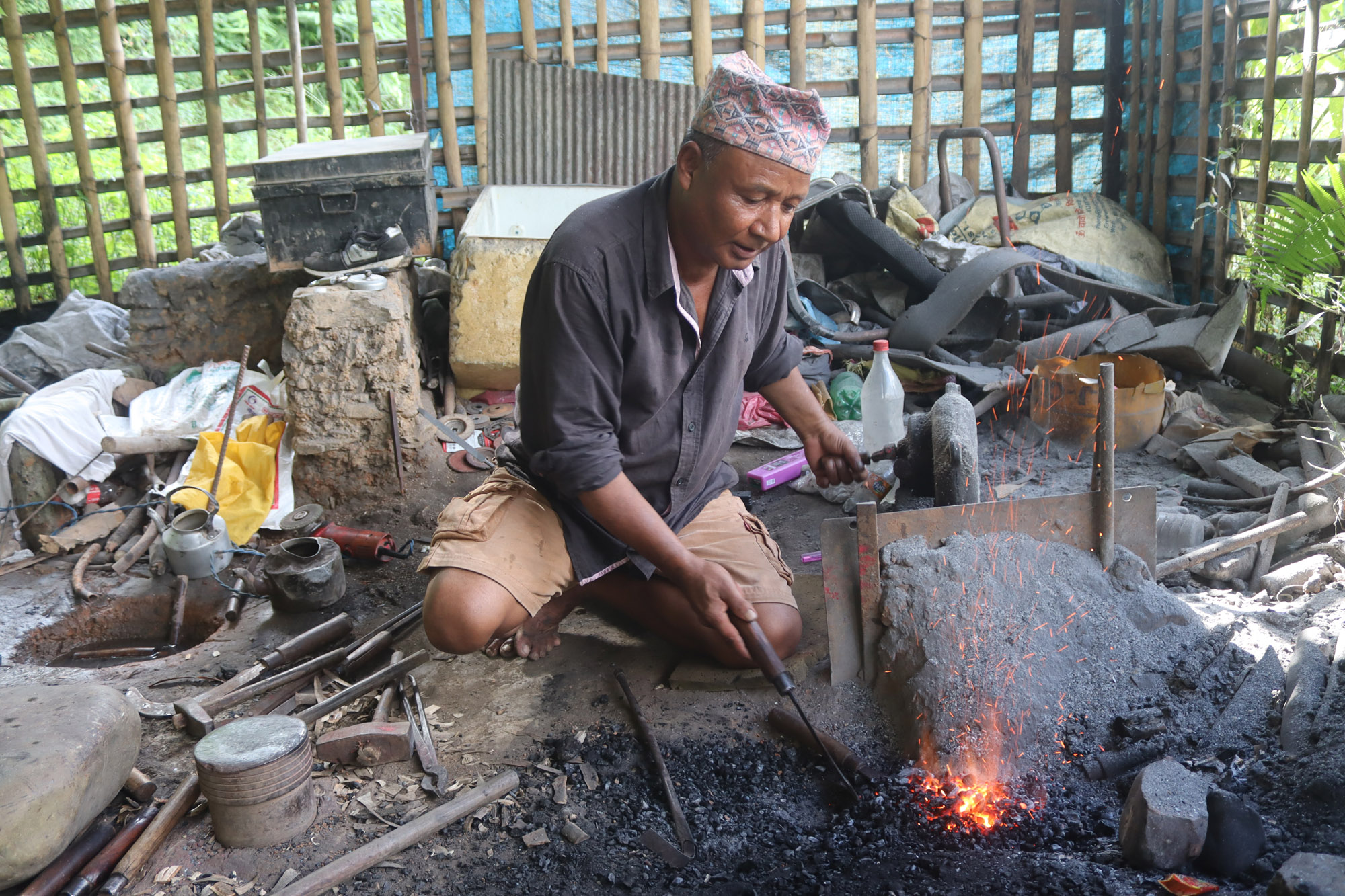 कोइला अभावमा आरन व्यावसायी समस्यामा