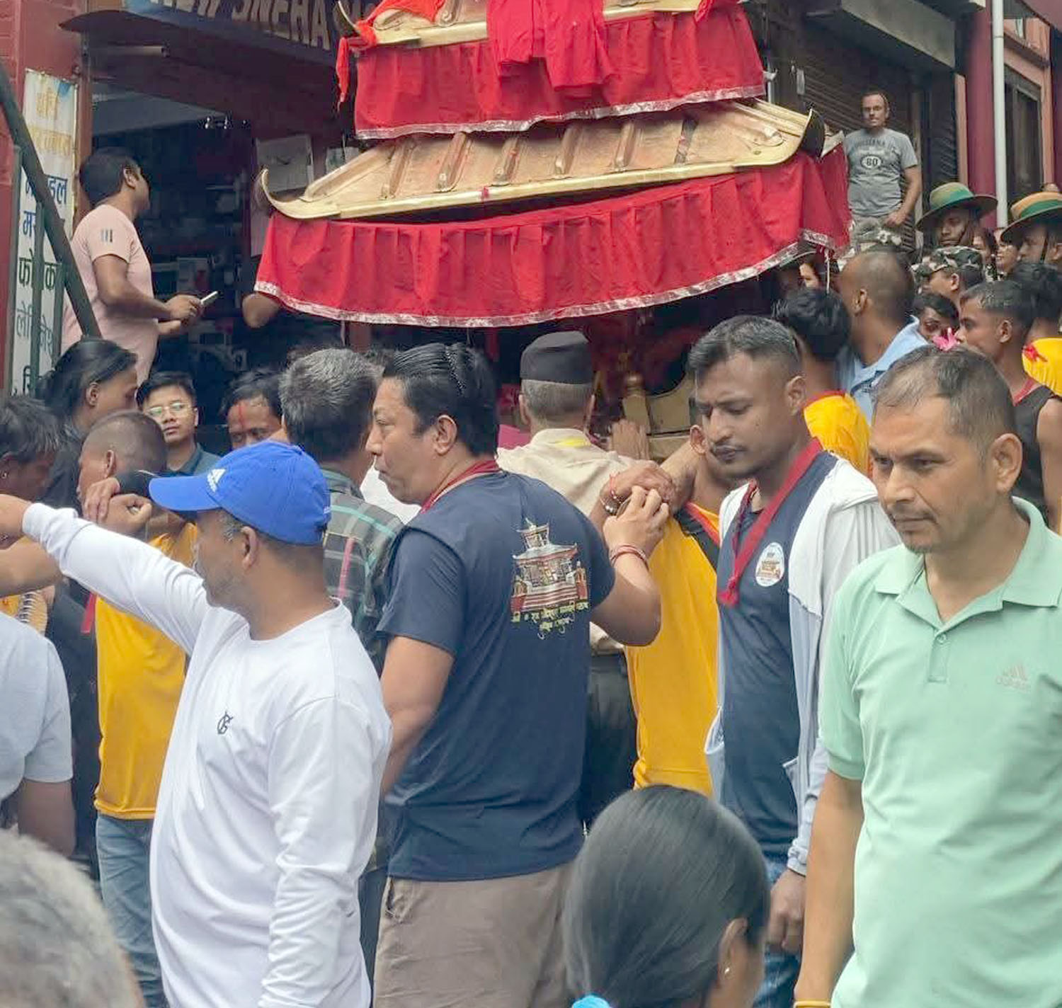 तानसेनमा निकालियो  १०१ वर्षे ‘गणेशको रथयात्रा’