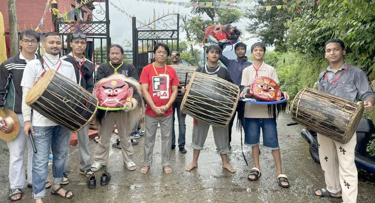 लाखेको मुकुण्डो उठाउँदै नयाँ पुस्ता : ढोल–झ्याम्टासँगै जाग्दैछ  पाल्पाको लाखे संस्कृति