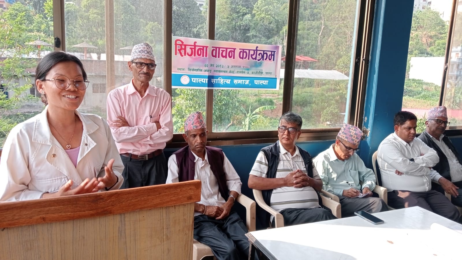 तानसेनमा अपाङ्गता भएका स्रष्टासँग सिर्जना वाचन